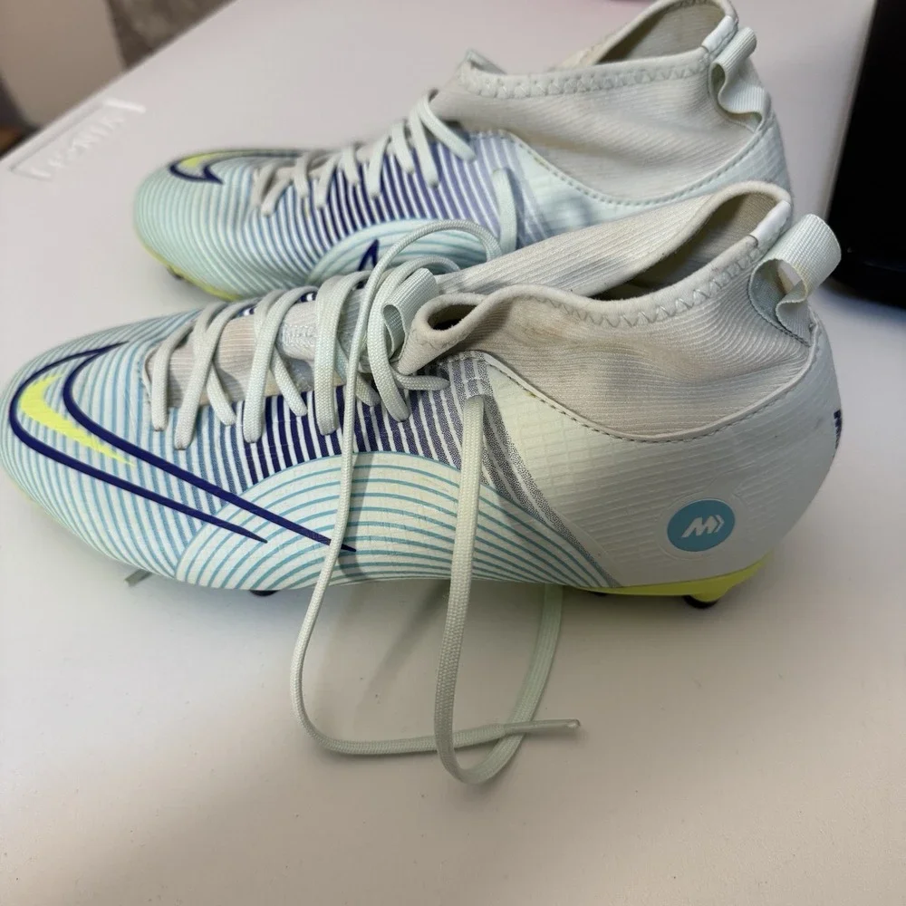 NIKE MERCURIAL SUPERFLY 8 MG SOCCER CLEATS BOOTS FOOTBALL YOUTH SIZE 5.5